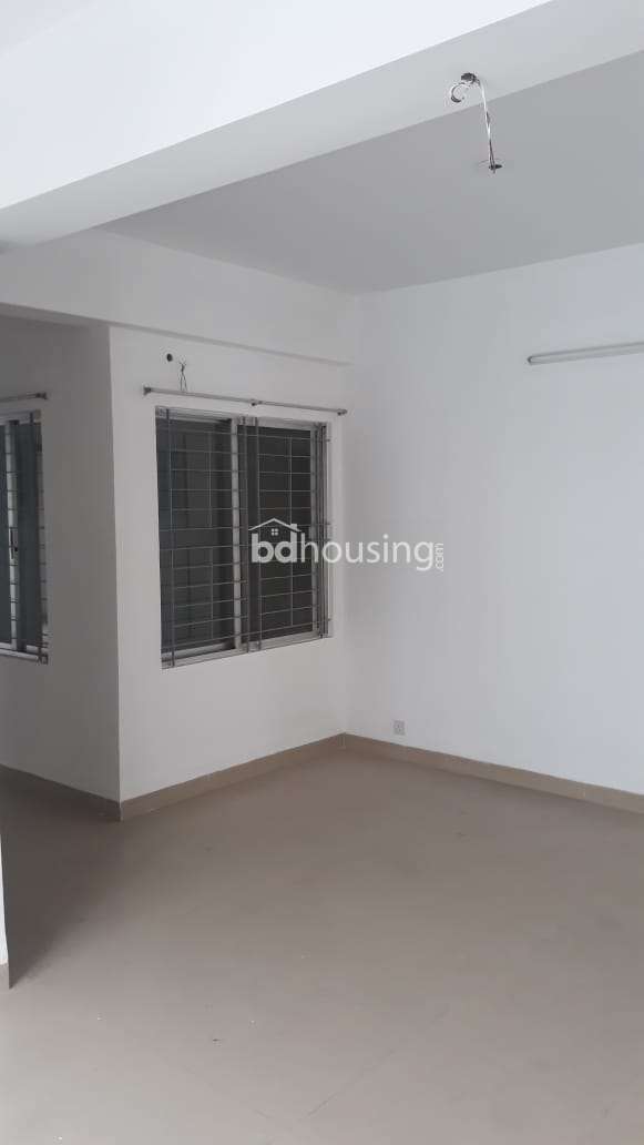 1335 sft Used Flat for Sale at Block - C, Bashundhara R/A, Apartment/Flats at Bashundhara R/A