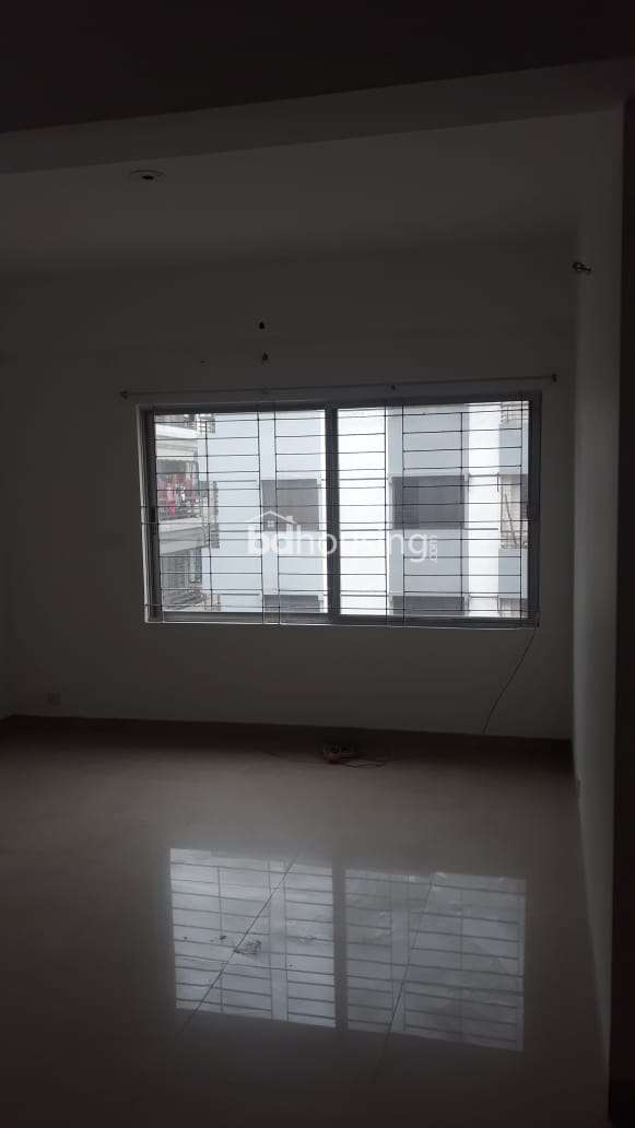 1335 sft. Used Flat for Sale at Block - C, Bashundhara, Apartment/Flats at Bashundhara R/A