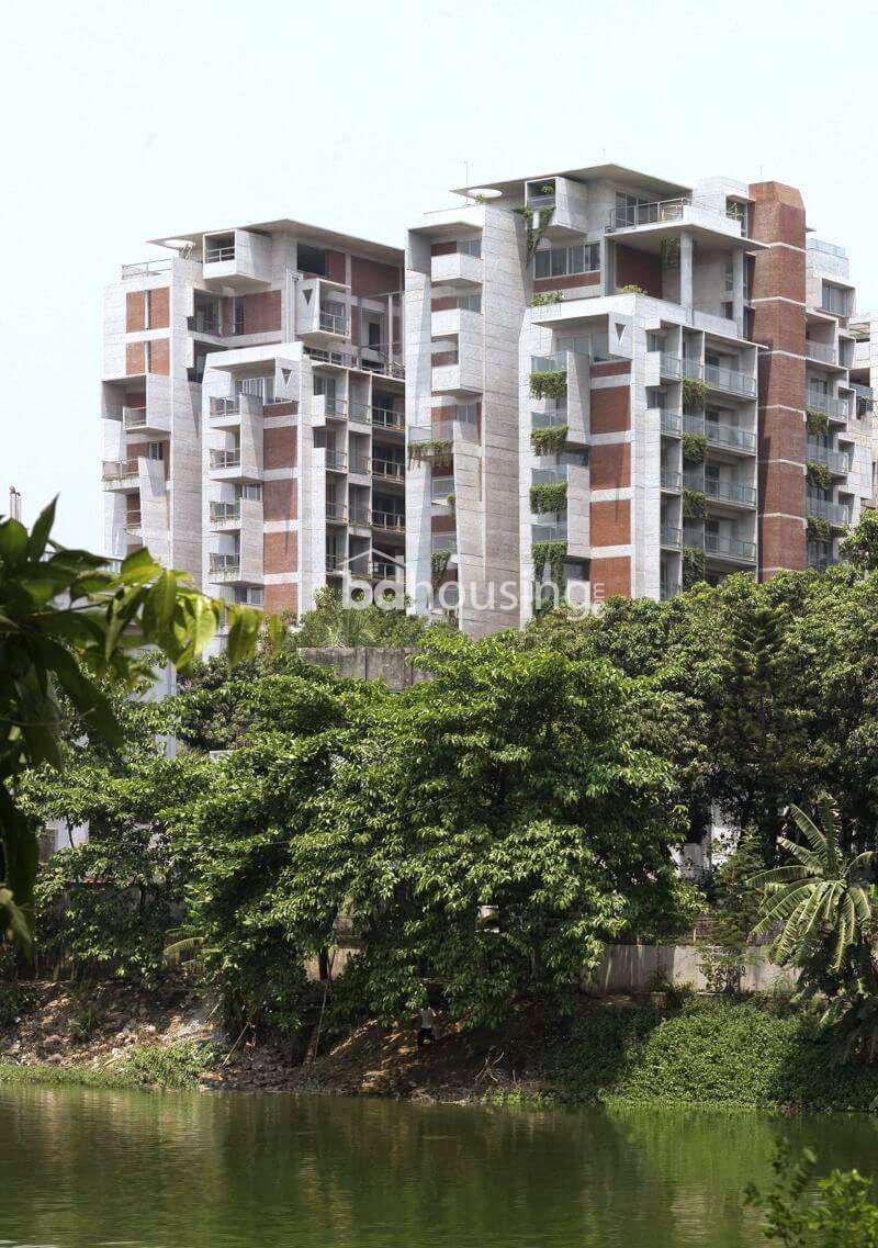 Lake Facing Apartment for Sale & 8th Floor in Gulshan-02, Apartment/Flats at Garden Road, Karwanbazar