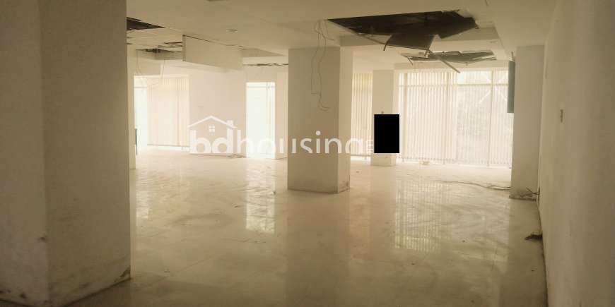 Gulshan Avenue 7000 sft Office Space for Sale, Office Space at Gulshan 02