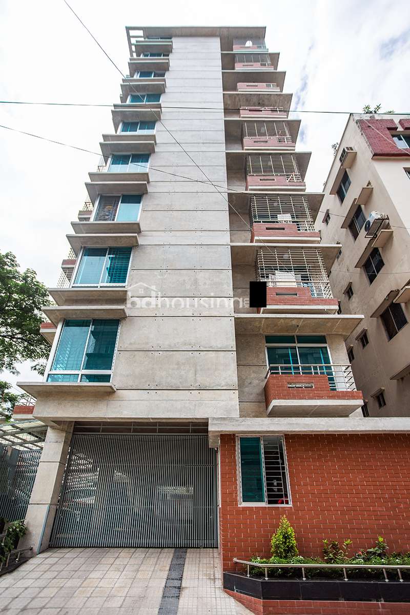 2130 Sft Fare face 100%Ready Corner Apt @ B block., Apartment/Flats at Bashundhara R/A