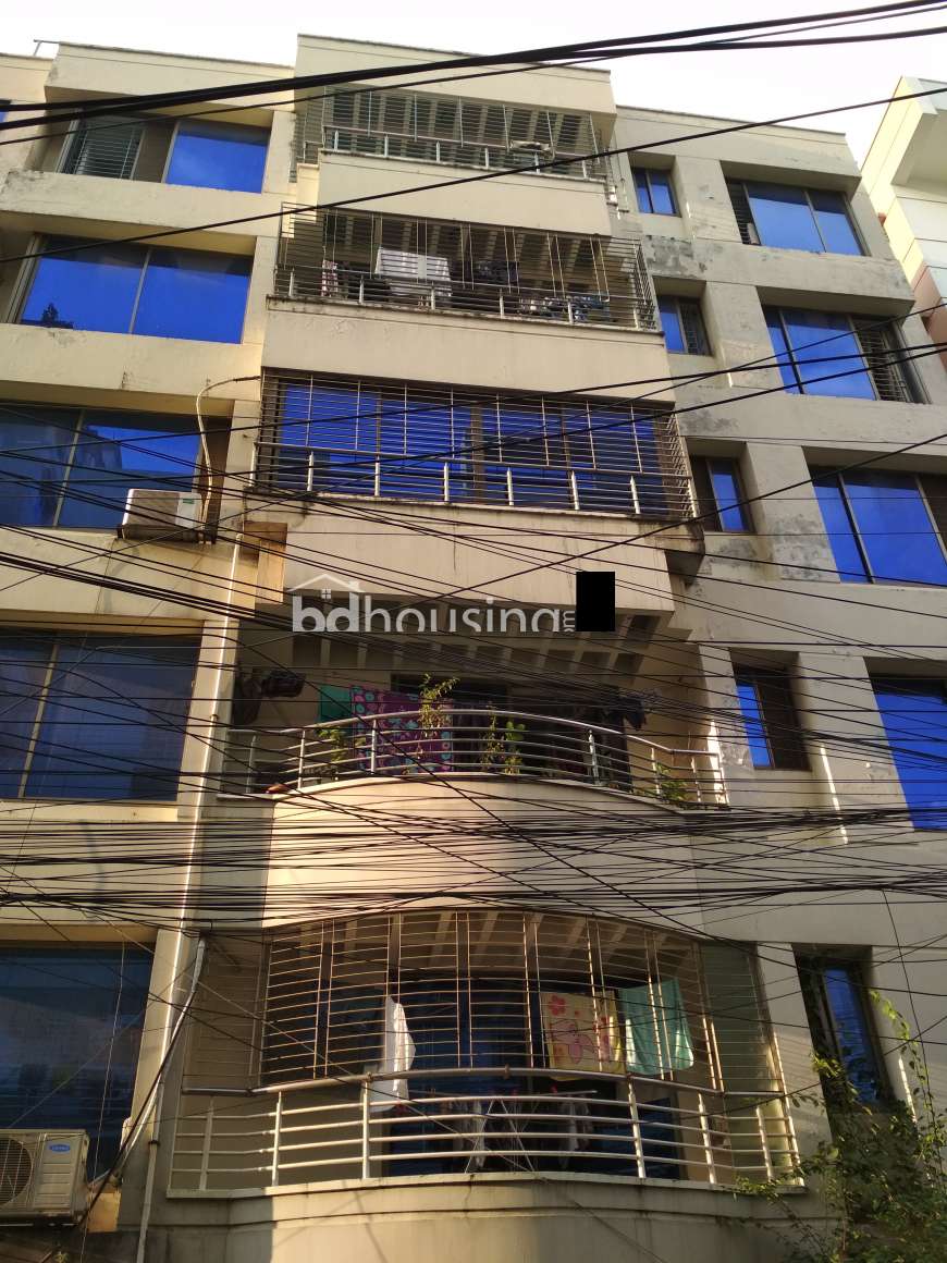 SOUTH FACING FLAT AT PRIME LOCATION, Apartment/Flats at Bashundhara R/A