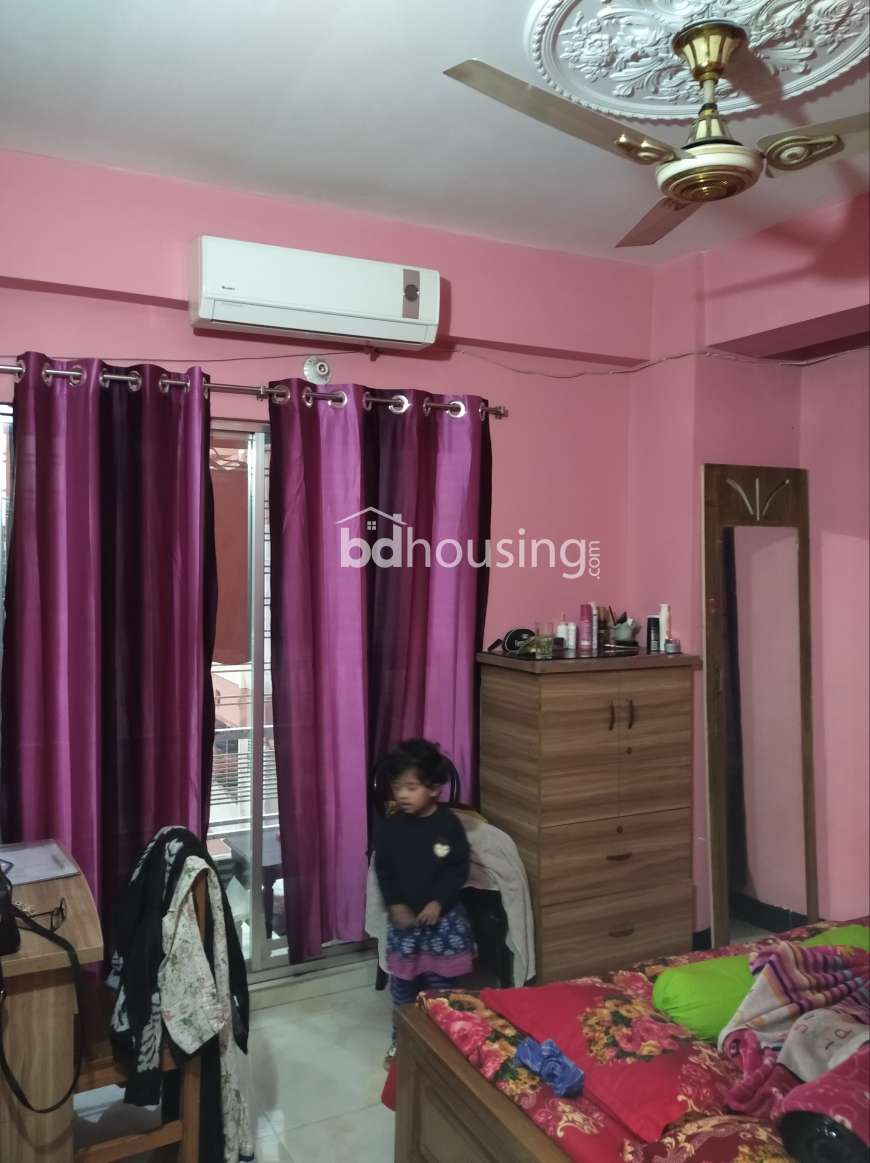 Used 1079 sft Apartment for sale @ Rupnagor R/A., Apartment/Flats at Rupnagar