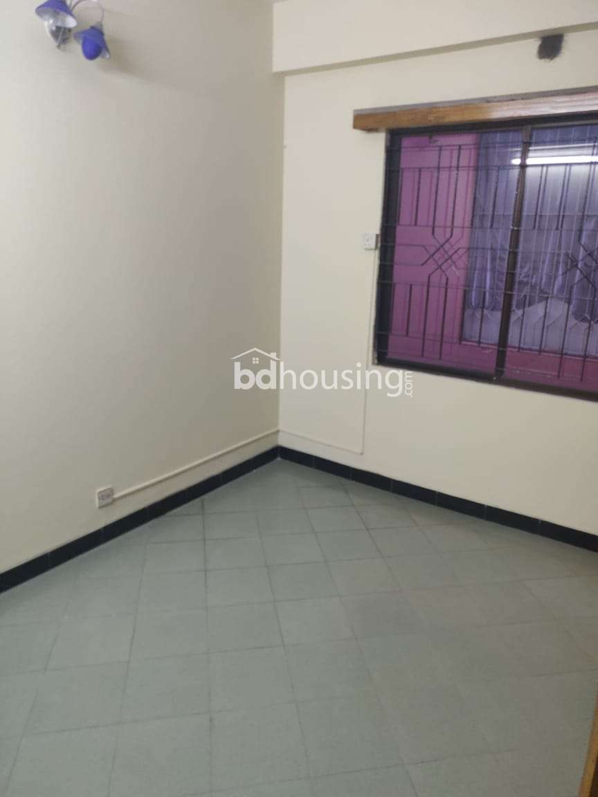 Used Flat At Kalabagan, Dhanmondi, Apartment/Flats at Kalabagan