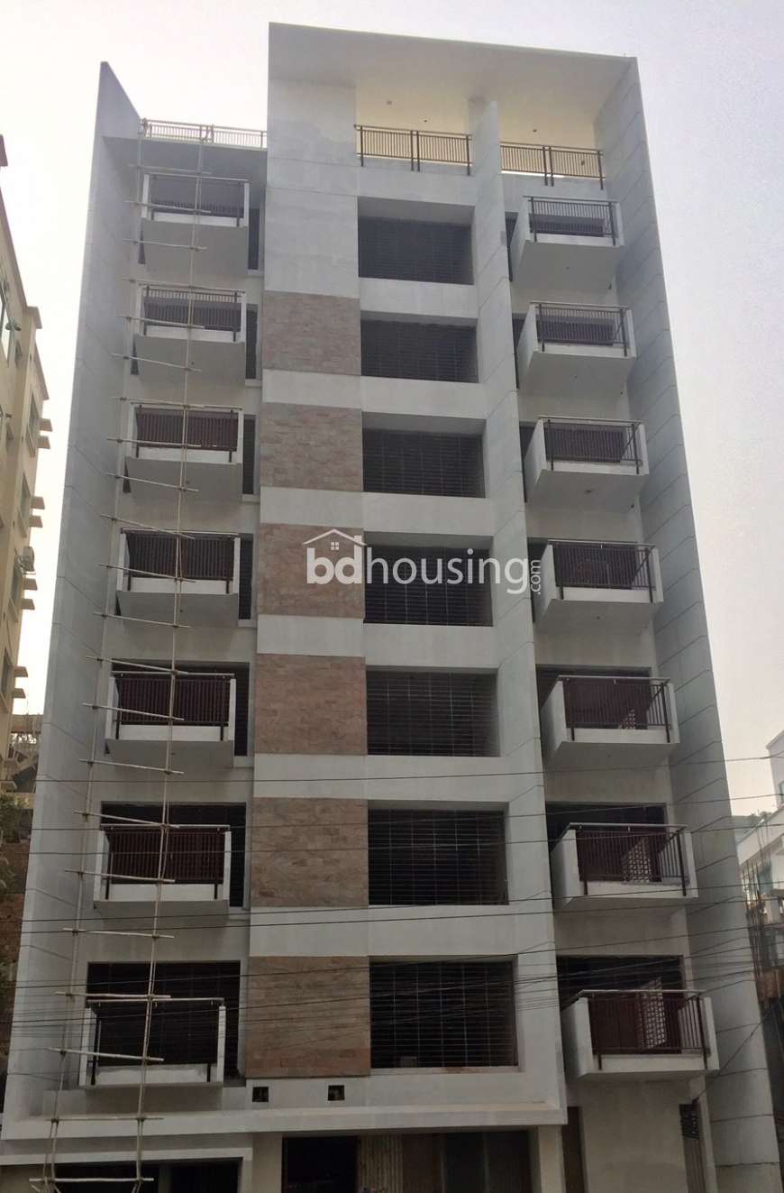 Ready flat near Mehedi Mart at Basundhara , Apartment/Flats at Bashundhara R/A