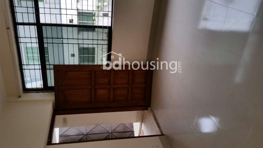 West Razabazar near Square Hospital, Apartment/Flats at Raja Bazar