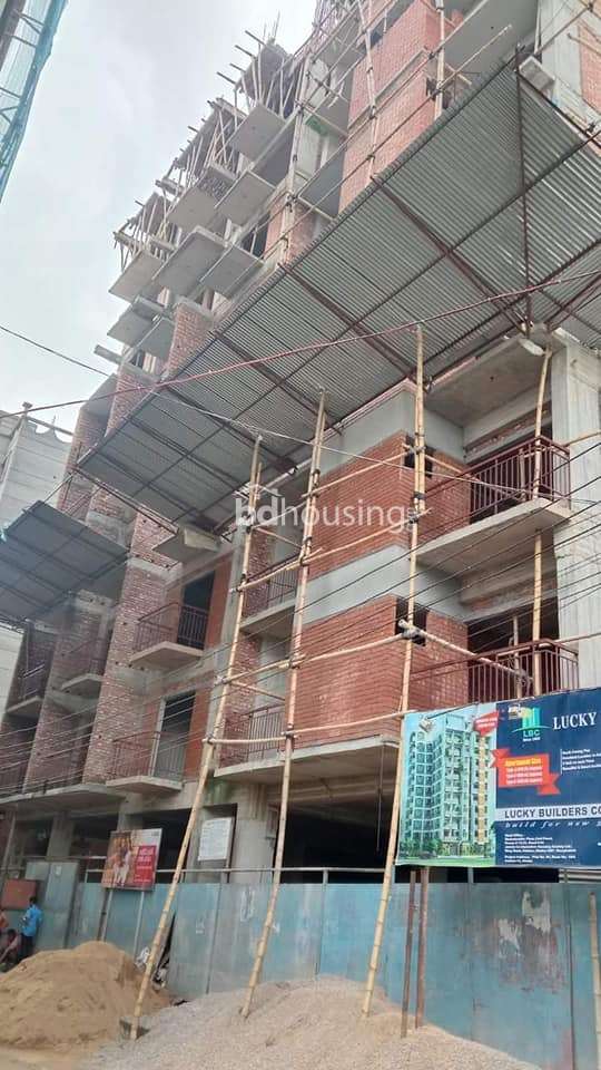 LUCKY ROWSHAN, Apartment/Flats at Adabor