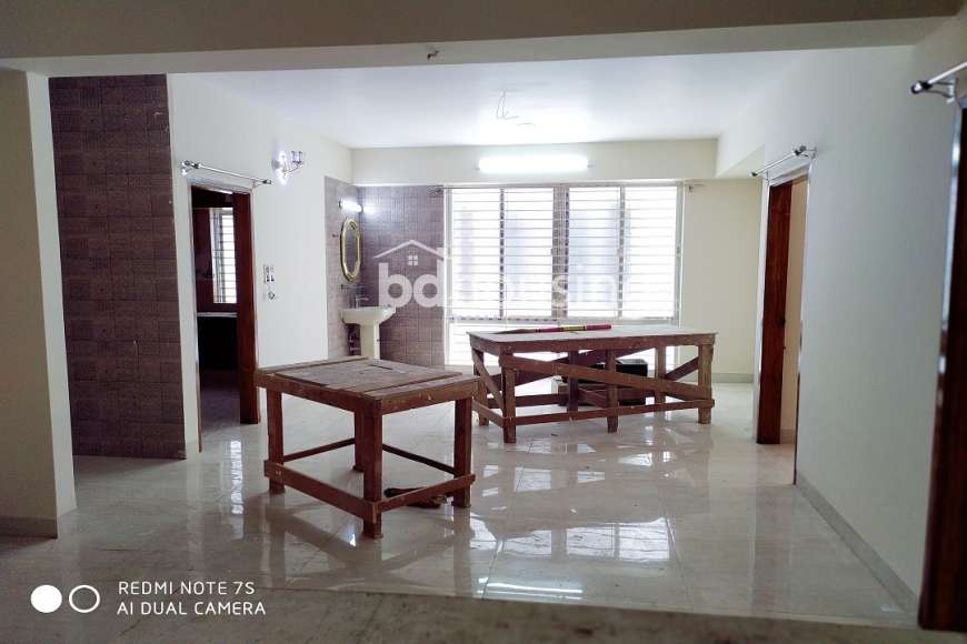 স্ম্রাট ভবন ২, Apartment/Flats at Rayerbazar