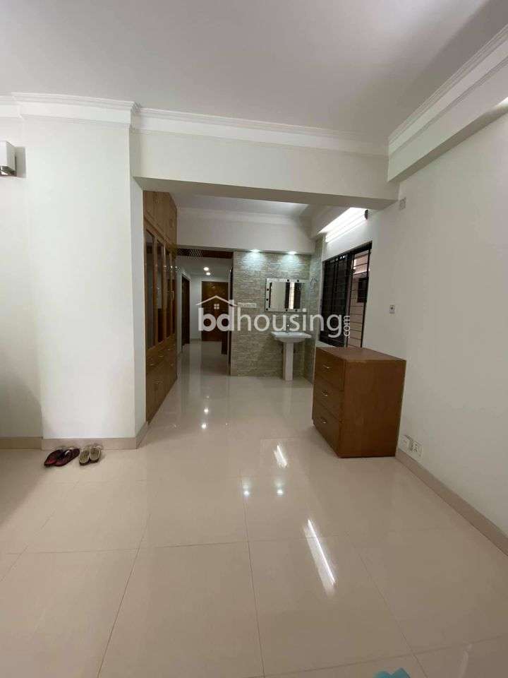 Flat for Sale (Used), Apartment/Flats at Bashundhara R/A