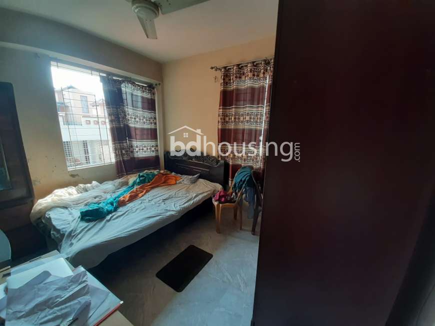 1990 sft. Used Apartment for Sale at Block D, Bashundhara R/A, Apartment/Flats at Bashundhara R/A