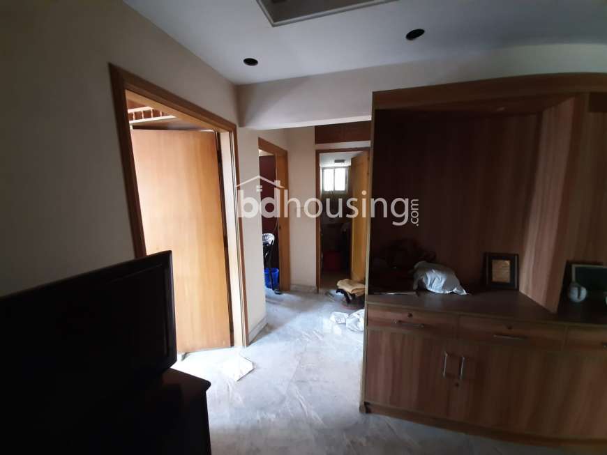 1990 sft. Used Apartment for Sale at Block D, Bashundhara R/A, Apartment/Flats at Bashundhara R/A