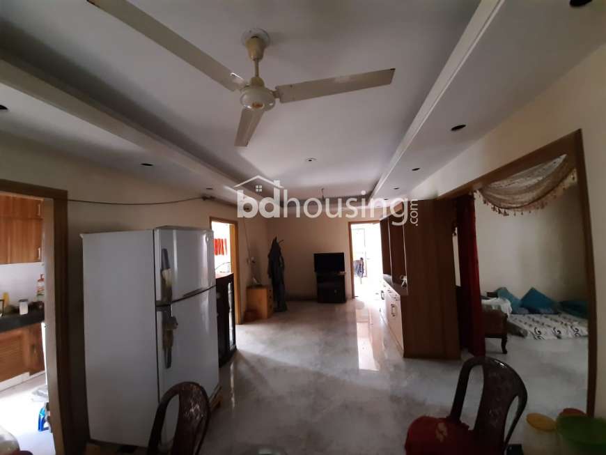 1990 sft. Used Apartment for Sale at Block D, Bashundhara R/A, Apartment/Flats at Bashundhara R/A