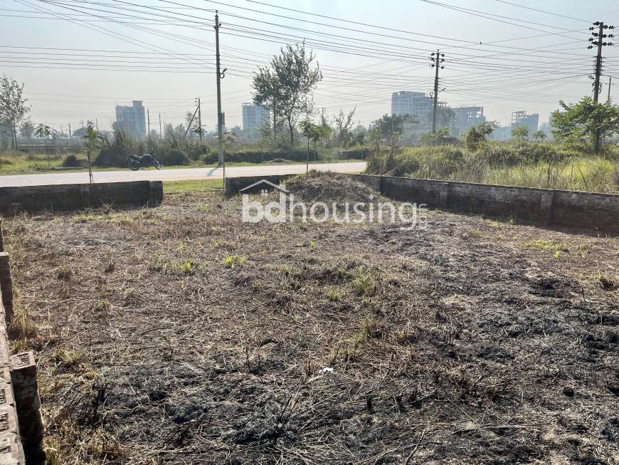 বসুন্ধরা আবাসিক এলাকা M ব্লকে ৬০ ফিট রোডের সাথে এবং ৩০০ ফিট হাইওয়ের নিকটে অর্ধেক দামে ৩০ মাসের কিস্তিতে  জমির মালিকানাসহ ১৫৫০ স্কয়ারফিটের ফ্ল্যাট কিনুন। , Land Sharing Flat at Bashundhara R/A