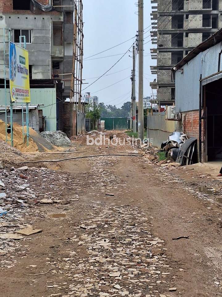 Space ten mayakanon, Land Sharing Flat at Uttara