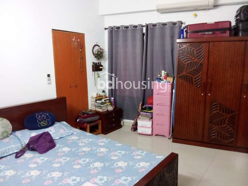 1490 sft. Used Apartment for Sale at Baridhara DOHS, Apartment/Flats at Baridhara