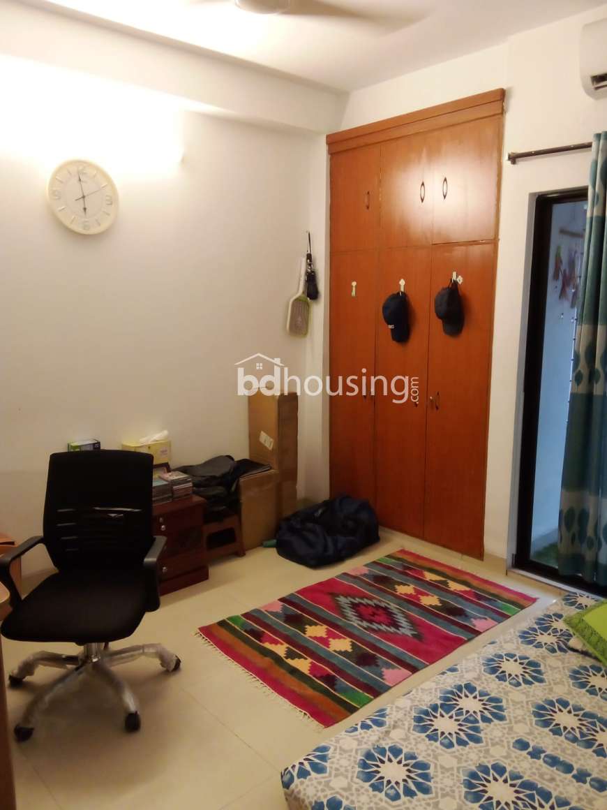 1490 sft. Used Apartment for Sale at Baridhara DOHS, Apartment/Flats at Baridhara