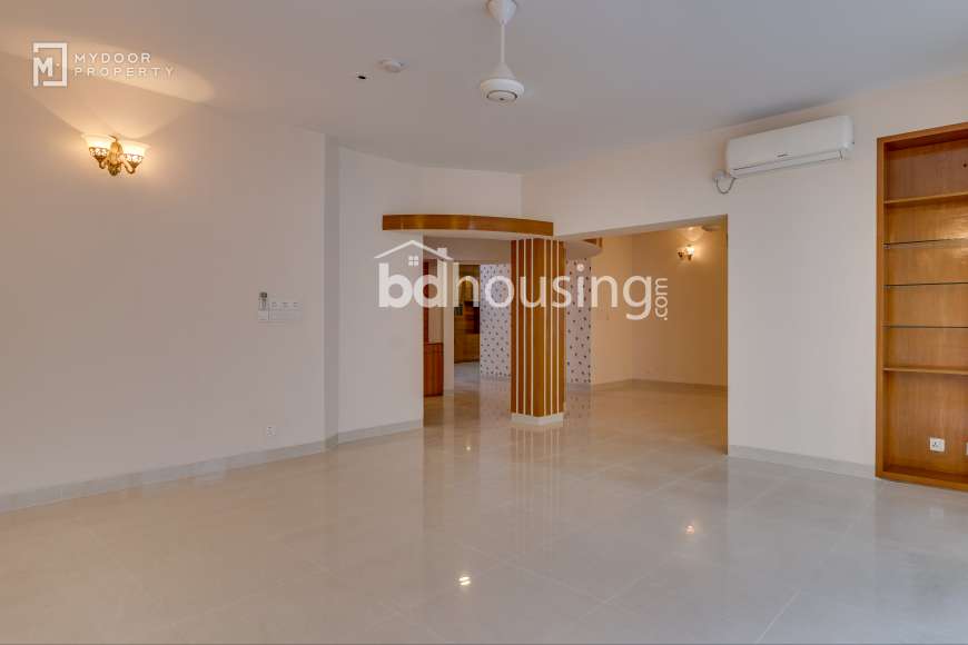 Semi-furnished, Apartment/Flats at Gulshan 02