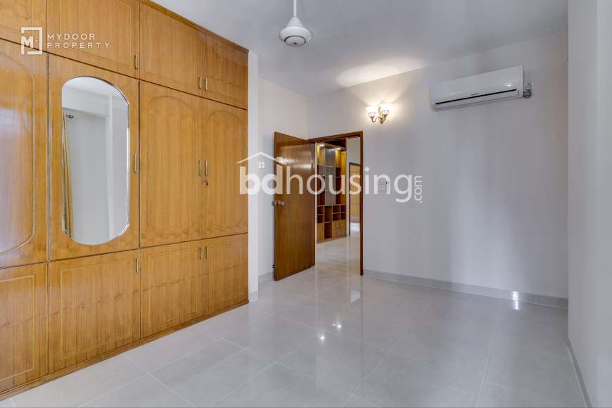 Semi-furnished, Apartment/Flats at Gulshan 02