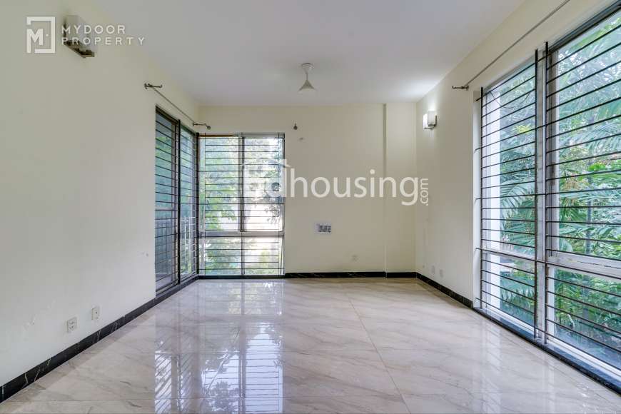 Semi furnished, Apartment/Flats at Gulshan 02