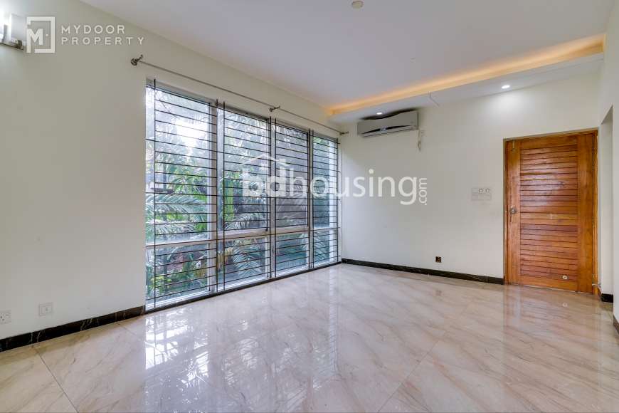 Semi furnished, Apartment/Flats at Gulshan 02
