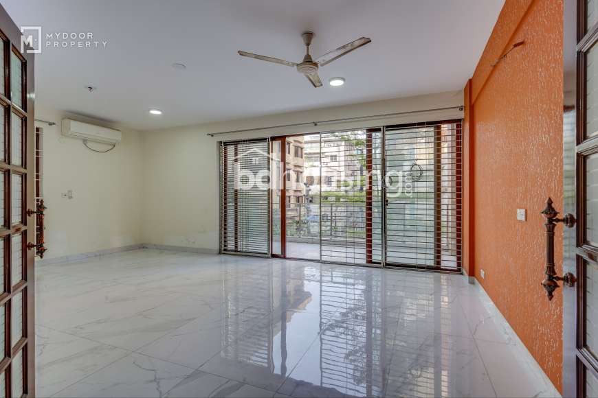 Semi-furnished (1011), Apartment/Flats at Gulshan 01