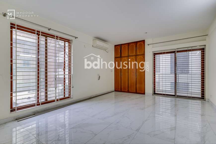 Semi-furnished (1011), Apartment/Flats at Gulshan 01