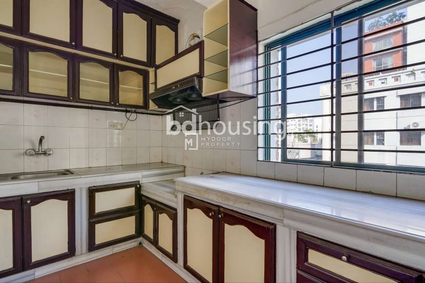 semi-furnished Code:1012, Apartment/Flats at Baridhara