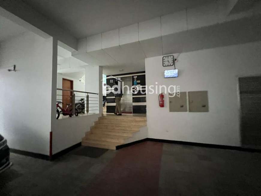 Used 2140 sft Apartment for Sale at Block C, Bashundhara R/A, Apartment/Flats at Bashundhara R/A