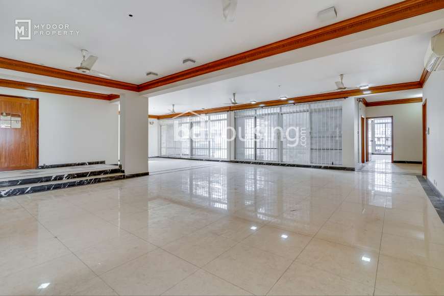 Semi-furnished, Apartment/Flats at Baridhara