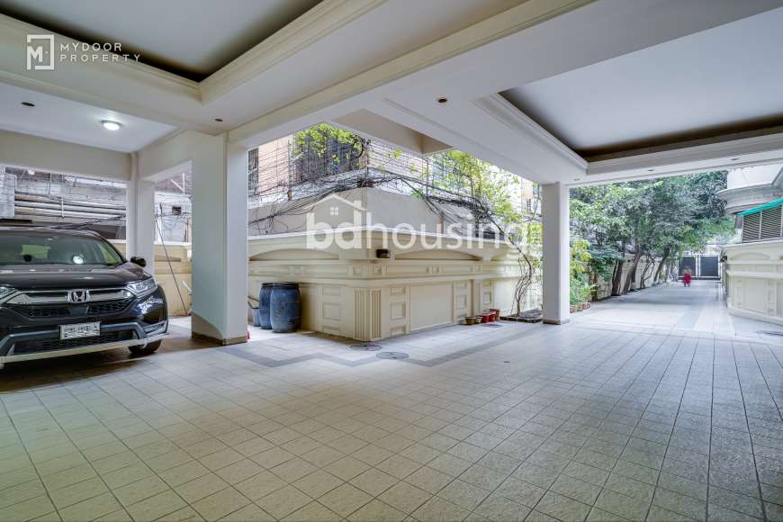 Semi-furnished 45, Apartment/Flats at Gulshan 02