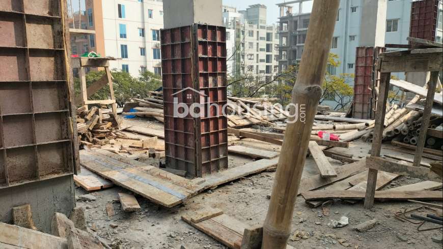 South Facing 1575 sft. near 300 ft @ Block_H_Bashundhara, Apartment/Flats at Bashundhara R/A