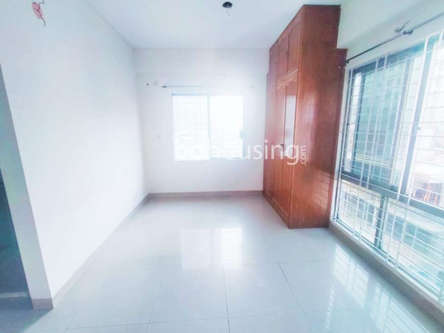 Amity, Apartment/Flats at Bashundhara R/A