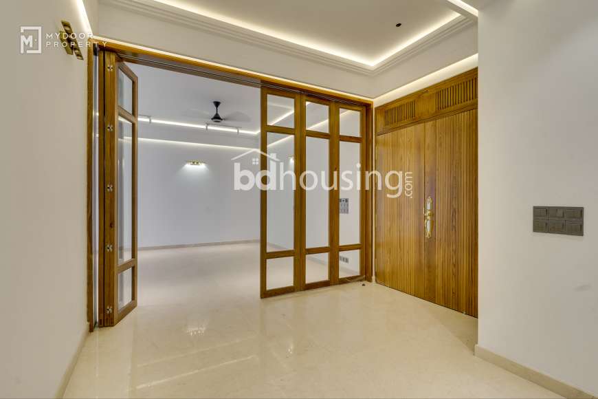 Semi Furnished SH1033, Apartment/Flats at Gulshan 01