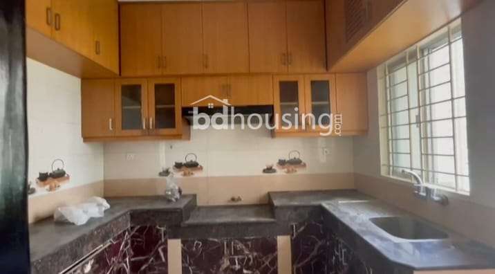 2270 Sft almost New apartment , Apartment/Flats at Bashundhara R/A