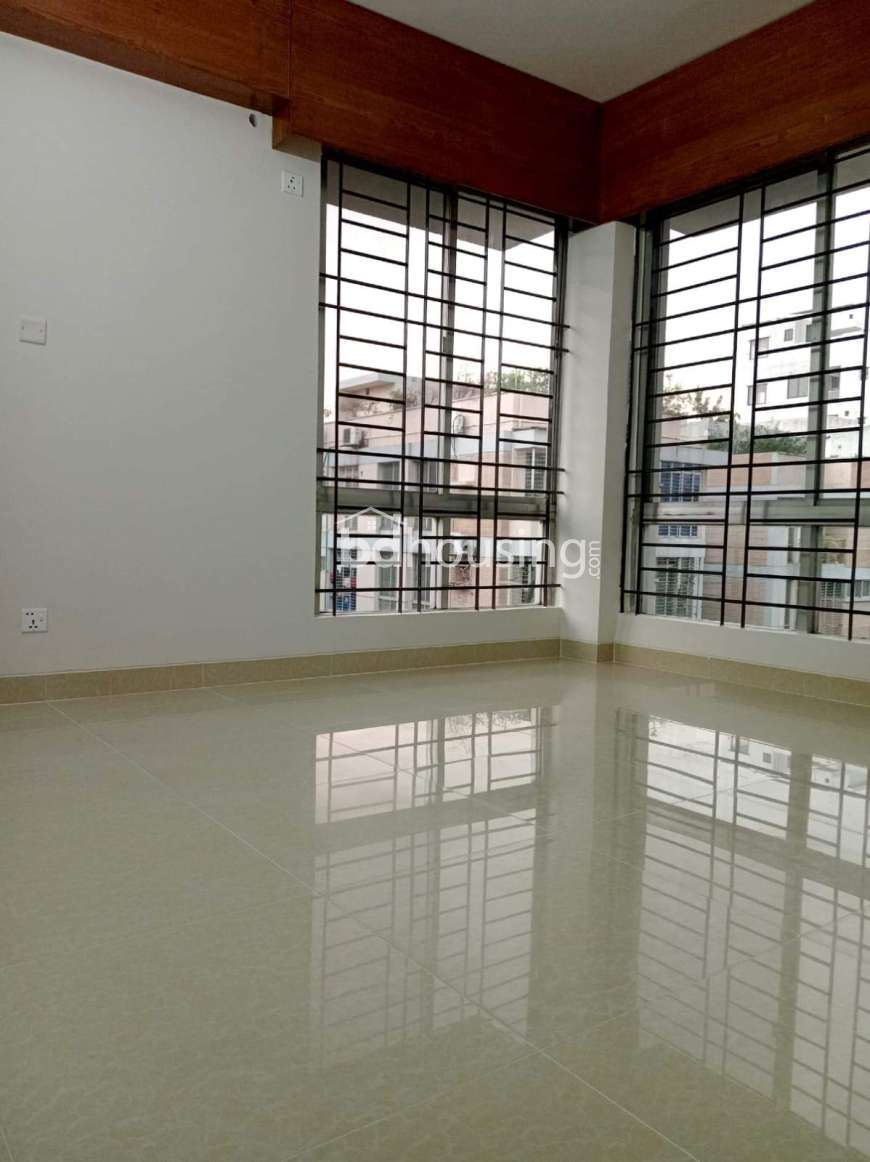 1500 sft corner Apartment , Apartment/Flats at Uttara