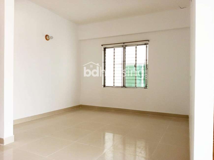 1520 Sft almost New apartment , Apartment/Flats at Bashundhara R/A