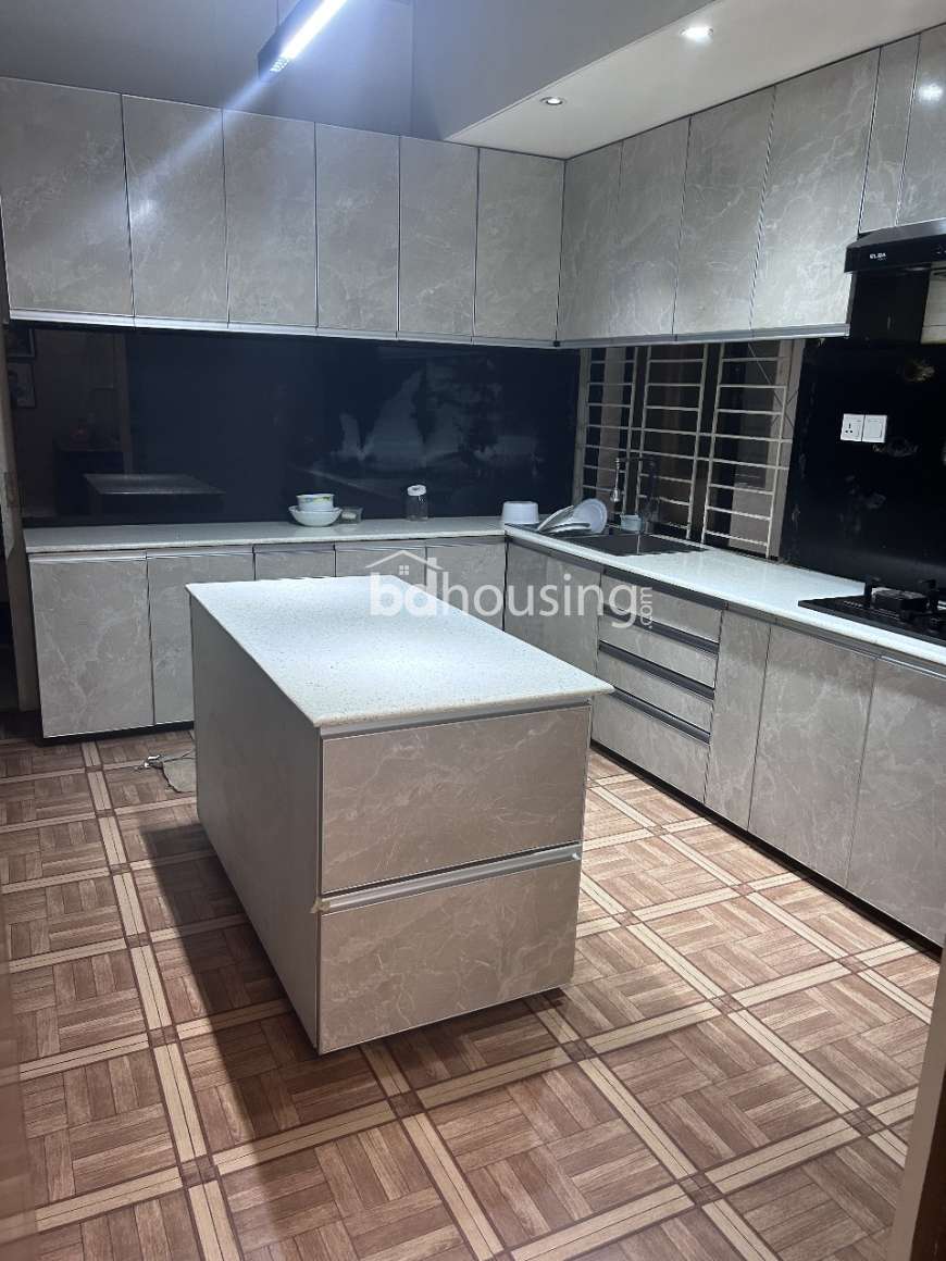 3 Bed, 5 Bath Duplex Flat Rent, Nikunja 2, Apartment/Flats at Nikunjo