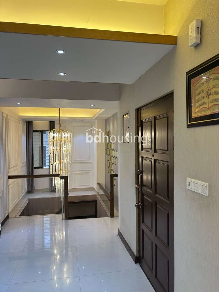 3 Bed, 5 Bath Duplex Flat Rent, Nikunja 2, Apartment/Flats at Nikunjo