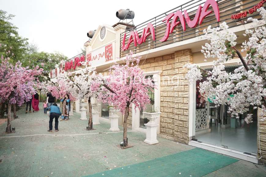 Wonderland Amusement Park Restaurant, Showroom/Shop/Restaurant at Madani Avenue
