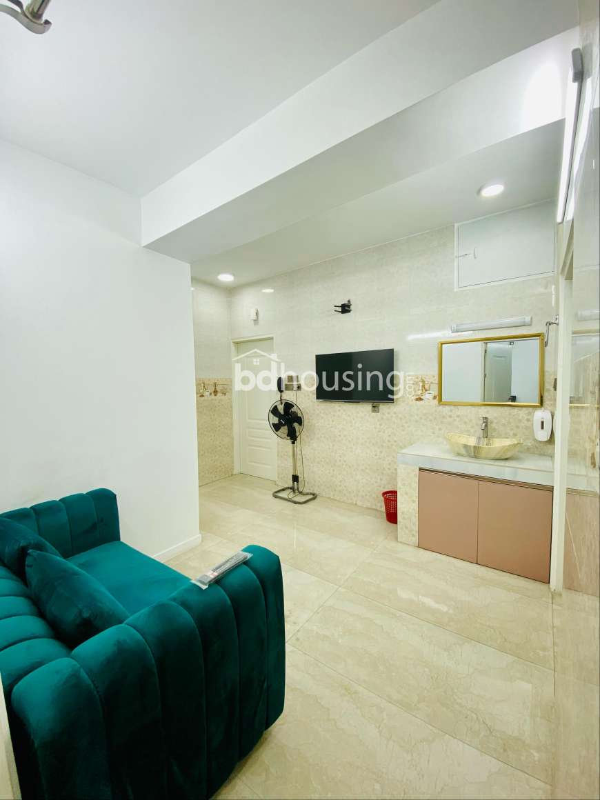 Premium Cozy 2 Bedroom Serviced Apartment in Bashundhara R/A, Apartment/Flats at Bashundhara R/A