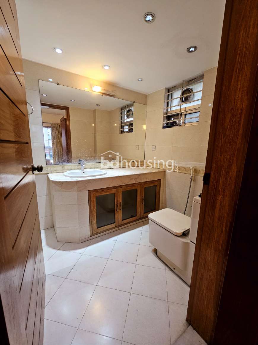S.R, Apartment/Flats at Banani