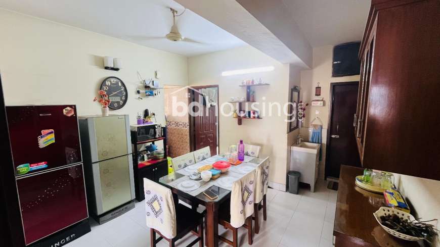 Dolonchapa, Apartment/Flats at Adabor