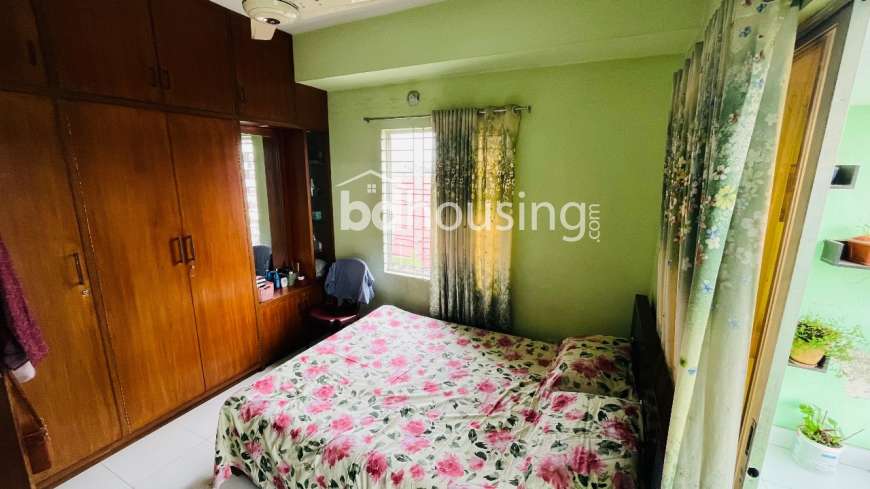 Dolonchapa, Apartment/Flats at Adabor