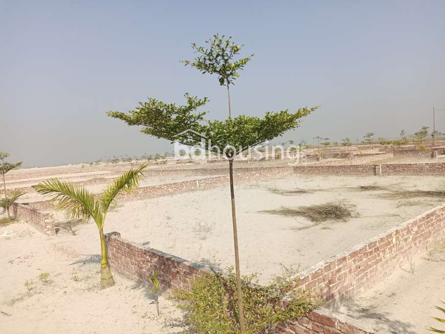 Purbachal Probashi Palli Project. , Commercial Plot at Banani