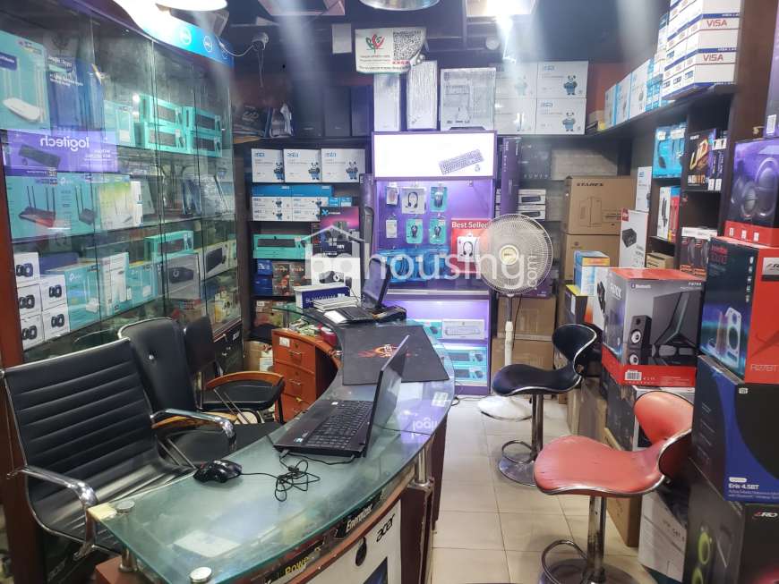 177 Sqr Feet READY SHOWROOM SPACE SELL AT ELEPHANT ROAD MULTIPLAN CENTER, Showroom/Shop/Restaurant at Elephant Road