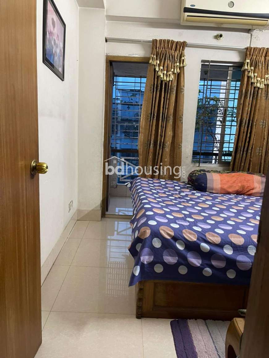 radiantal niloy , Apartment/Flats at Banasree