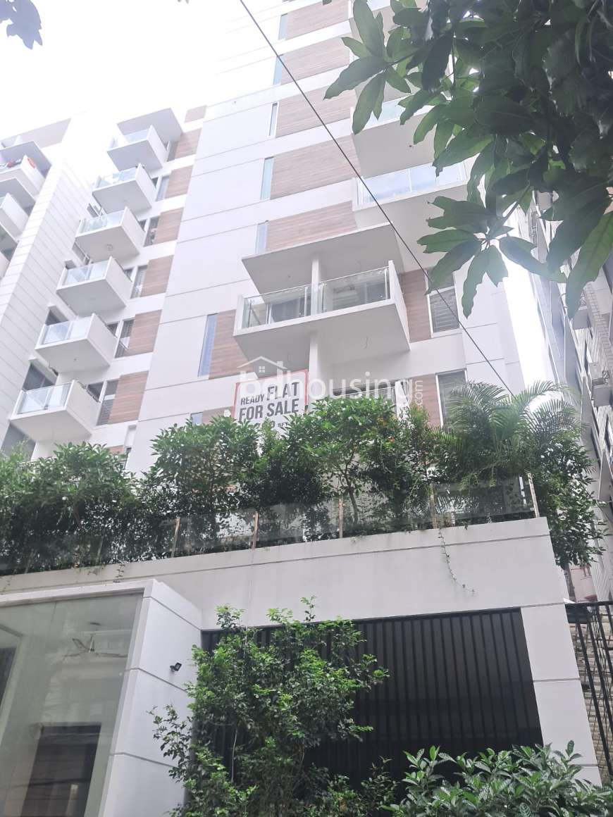 1575 Sqft বসুন্ধরাতে রেডি ফ্ল্যাট বিক্রি , Apartment/Flats at Bashundhara R/A