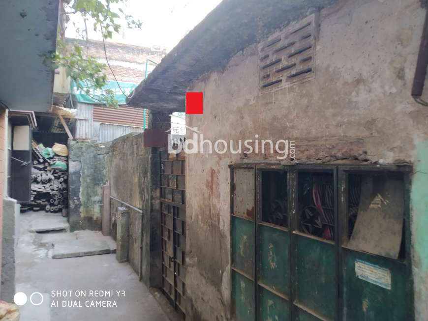 Rehana, Independent House at Jatrabari