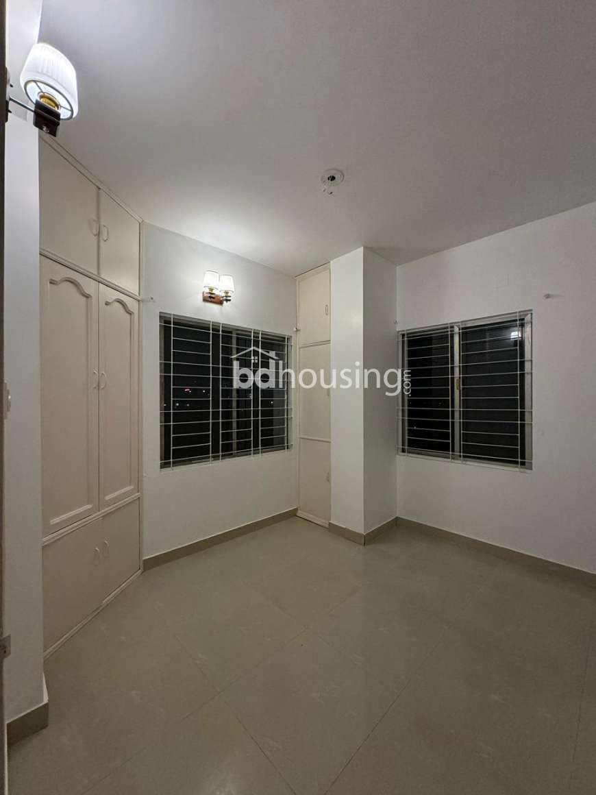 1200 Sqft Exclusive Park-Facing Apartment for Sale - Dhaka Cantonment (Garrison Area), Apartment/Flats at Cantonment