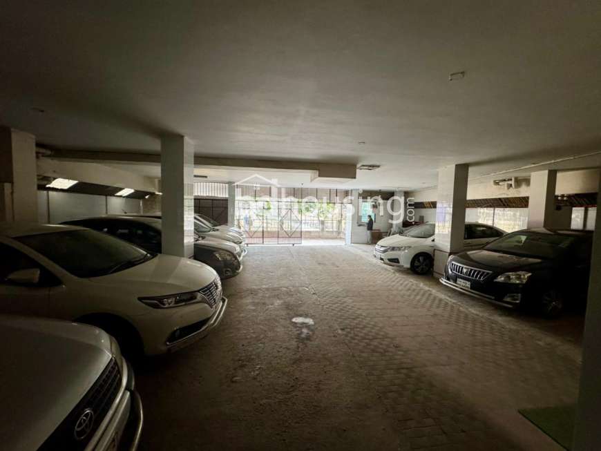 1200 Sqft Exclusive Park-Facing Apartment for Sale - Dhaka Cantonment (Garrison Area), Apartment/Flats at Cantonment